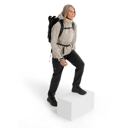 Arc'teryx Beta Jacket - Women's 3