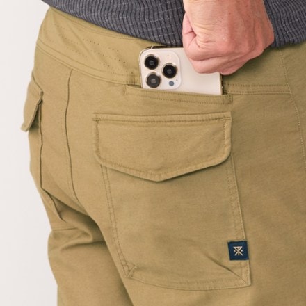 Roark Layover Traveler Shorts - Men's 5