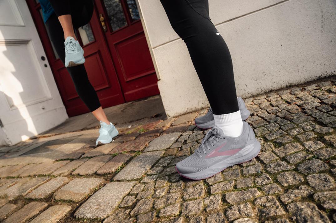 Location Image for Adrenaline GTS 24 Road-Running Shoes - Women's