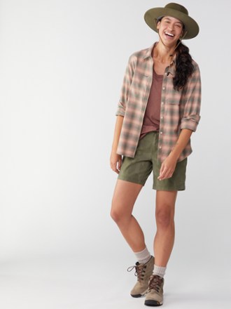 prAna Halle Shorts II - Women's 7" Inseam 3