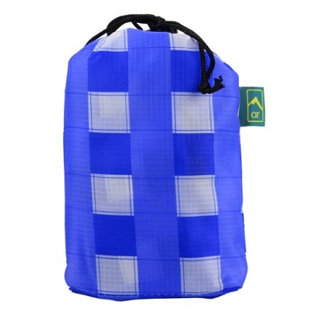Adventure Ready Adjustable Picnic Table Cover 2