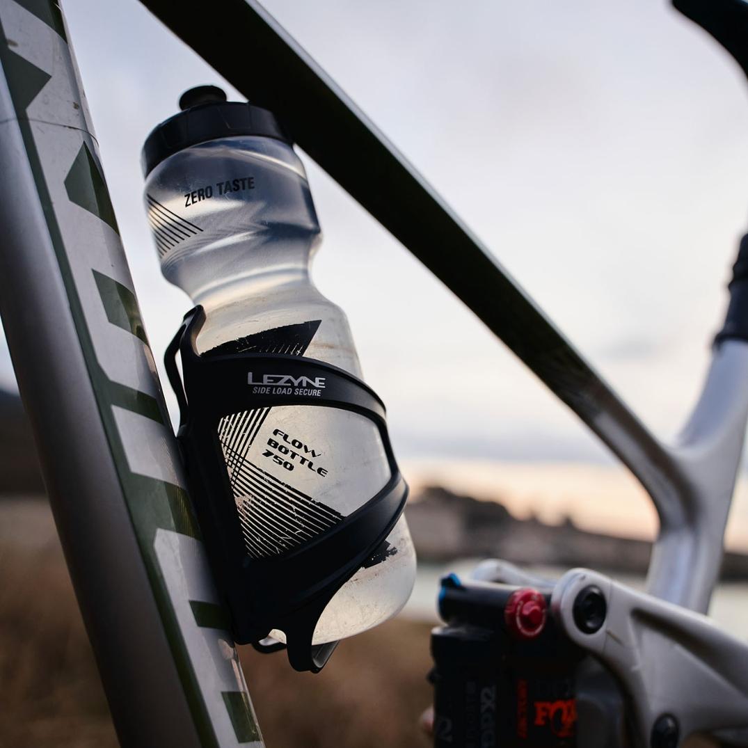Location Image for Flow Cage SL Water Bottle Cages - Pair