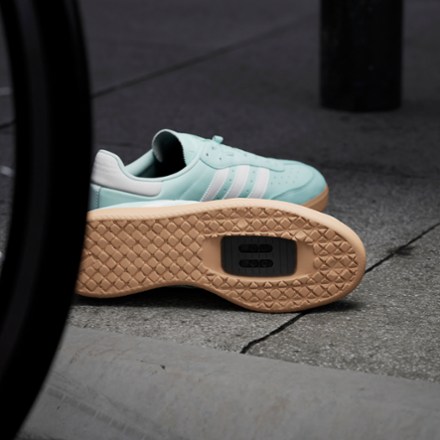 Location Image for Velosamba Leather Cycling Shoes