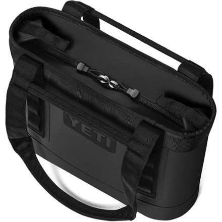 YETI Camino 12 Zip Carryall 3