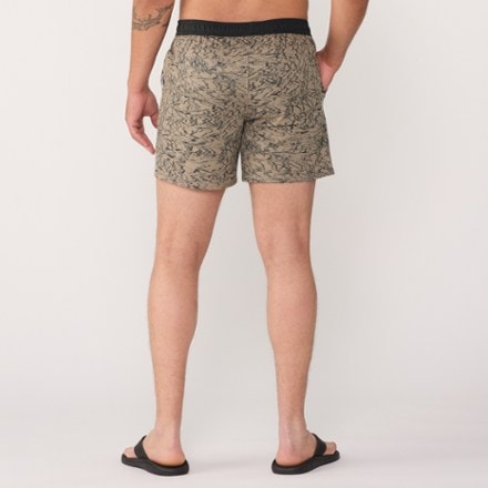 Vuori Maverick Volley Shorts - Men's 4
