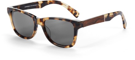 who repairs sunglasses