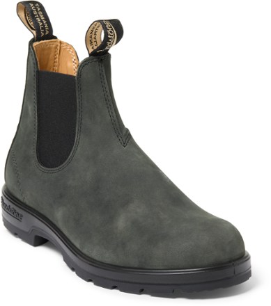 Blundstone Classic Chelsea Boots 3/4 view
