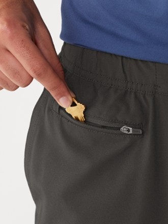 Vuori Banks Shorts - Men's 7" Inseam 4