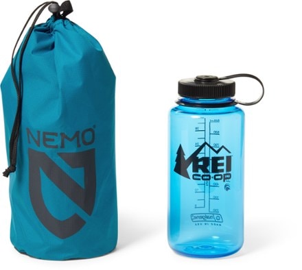 NEMO Quasar 3D Insulated Air Sleeping Pad Stuff sack (32oz bottle not included)