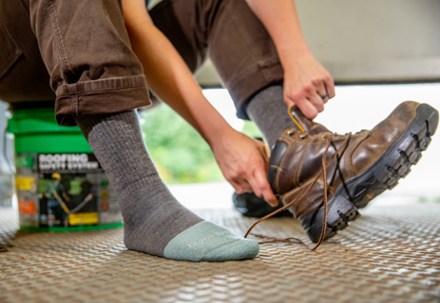 Darn Tough Steely Boot Cushion Socks - Women's 4