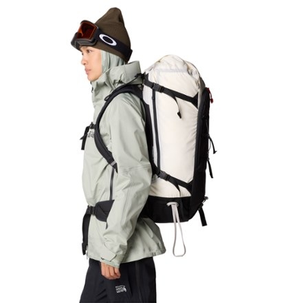 Mountain Hardwear Snoskiwoski 40 Snow Pack 8