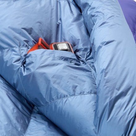 Mountain Hardwear Bishop Pass 15 Sleeping Bag - Women's Interior pocket