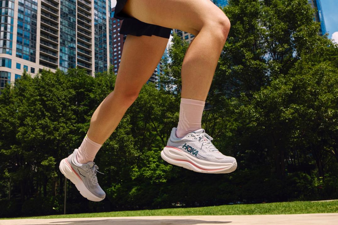 Location Image for Bondi 9 Road-Running Shoes - Women's