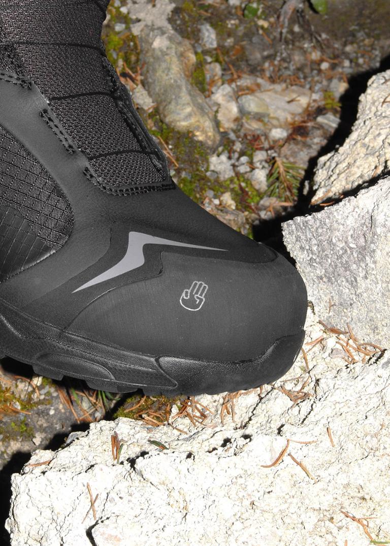 Location Image for Rave Snowboard Boots - Women's - 2025/2026