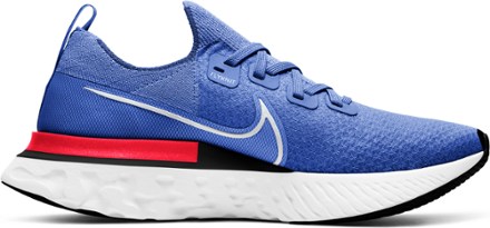 nike flyknit shoes on sale
