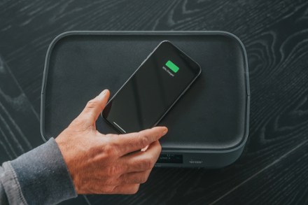 BioLite BaseCharge 600 Portable Power Station 7
