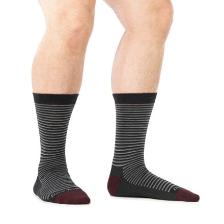 Darn Tough Microstripe Crew Lightweight Lifestyle Socks - Men's 1