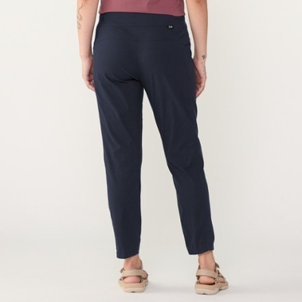 Mountain Hardwear Dynama High-Rise Ankle Pants - Women's 2