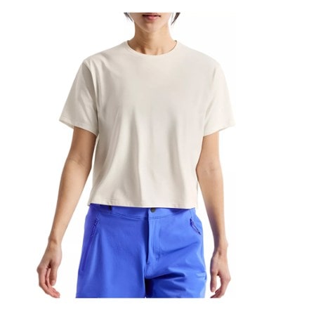 Arc'teryx Taema Crop T-Shirt - Women's 1