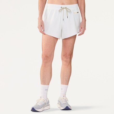 Vuori Clementine 4" Shorts - Women's 1