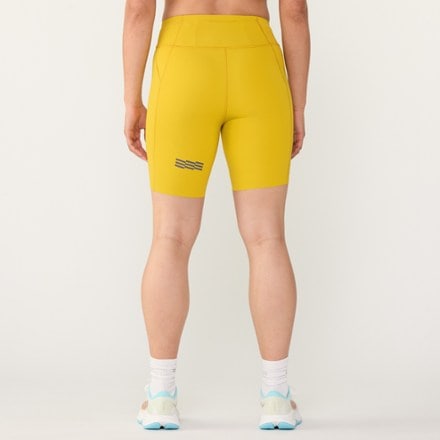 Janji Pace 7" Shorts - Women's 2