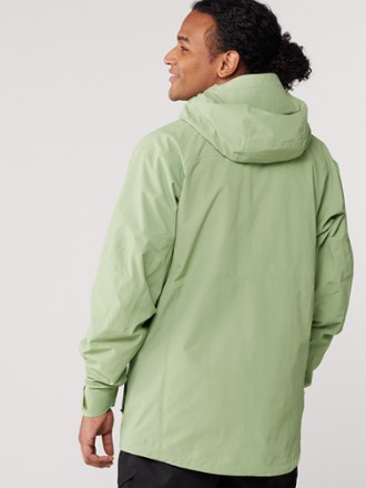 Burton AK GORE-TEX Cyclic Jacket - Men's 2