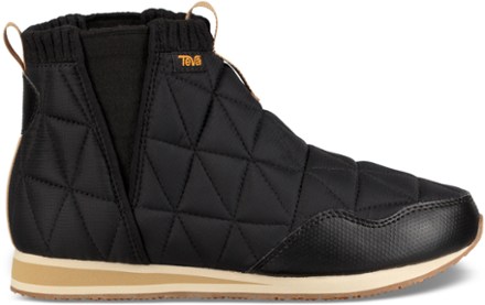 teva black boots