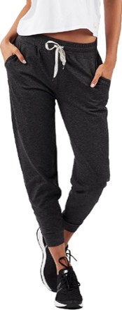 rei joggers