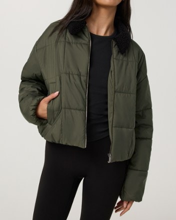 Vuori Canyon Insulated Roam Jacket - Women's 6