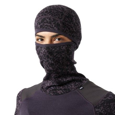 Helly Hansen LIFA Merino Midweight Balaclava Base Layer Hoodie - Women's 4
