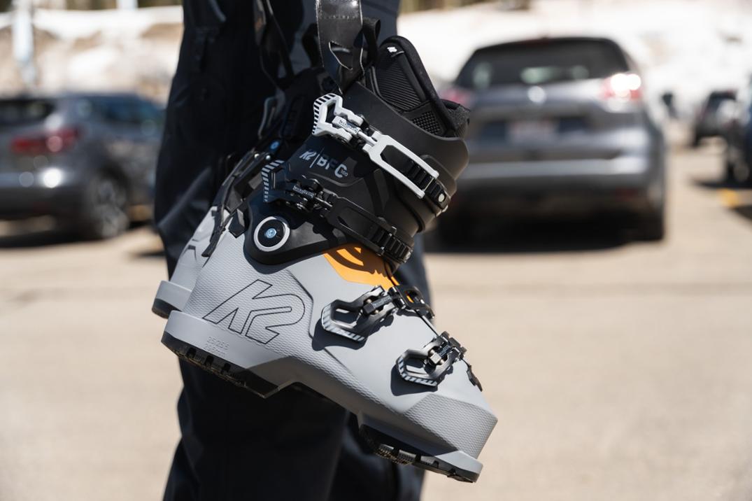 Location Image for BFC 100 Ski Boots - Men's - 2023/2024