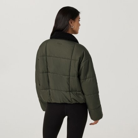 Vuori Canyon Insulated Roam Jacket - Women's 1