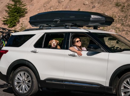 Yakima CBX 16 Roof Box 8
