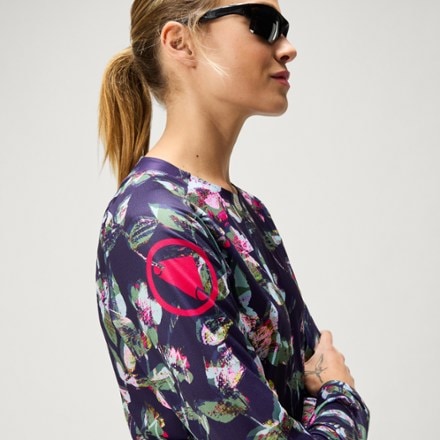 Endura Floral LTD Printed Long-Sleeve Bike Jersey - Women's 3