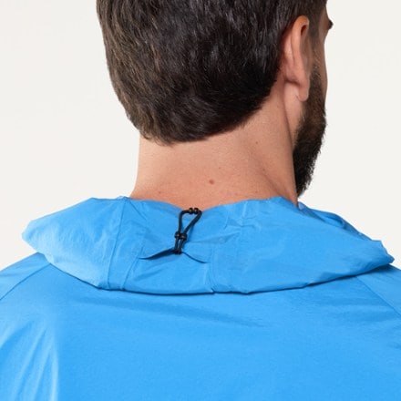 On Core Jacket - Men's 10