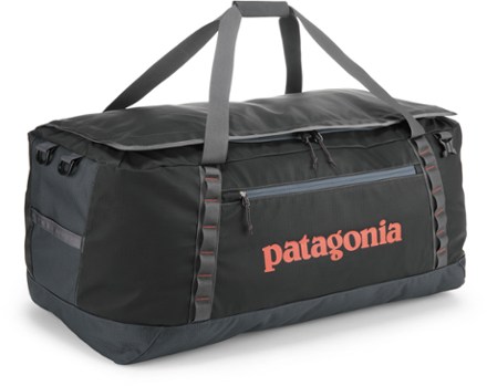 パタゴニア　patagonia Black Hole Duffel 100L Patagonia's Black Hole® Wheeled Duffel 100L wins an ISPO Award
