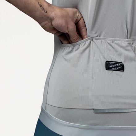 Varlo Core Momentum Cycling Jersey - Men's 4