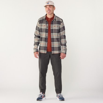 Patagonia Fjord Flannel Shirt - Men's 3