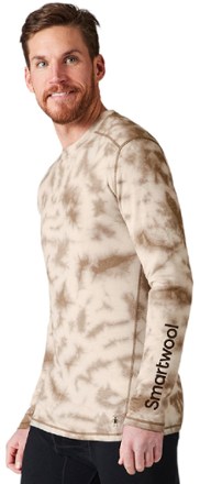Smartwool Classic Thermal Merino Plant-Based Dye Logo Crew Base Layer Top - Men's 1