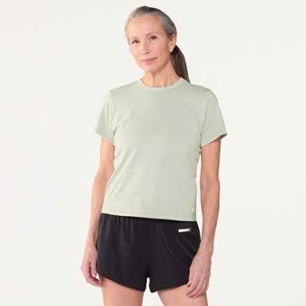 Vuori Feather Classic Garment Dye T-Shirt - Women's 2