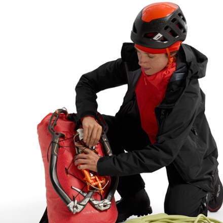 Arc'teryx Alpha SV Jacket - Women's 7