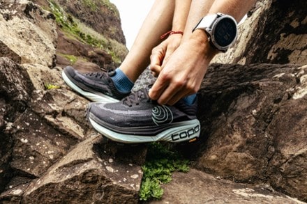 Topo Athletic Vista Trail-Running Shoes - Women's 5