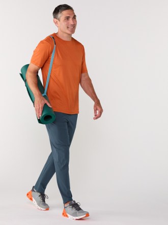 On Movement Pants - Men's 3