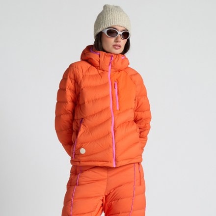 SENIQ Wild Puff Packable Down Hoodie - Women's 6