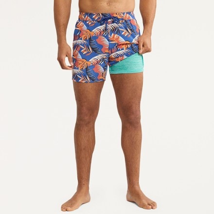 Fair Harbor Bungalow 5" Swim Trunks - Men's 4