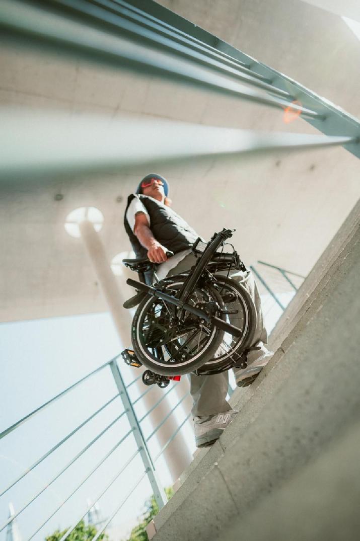 Location Image for P Line Superlight Urban Folding Bike - Low