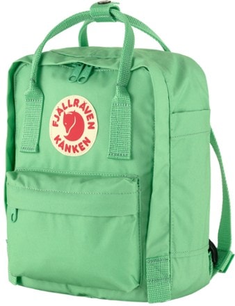 Updated Review: Fjallraven Kanken Mini Backpack  More Than 1 Year of Wear  + What Fits Inside 