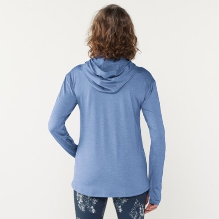 TYR SunDefense Hooded Shirt - Women's 2