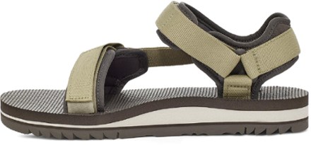 teva flip flops womens