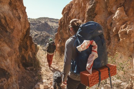 Triple Arch Trail (SHADOW BAY)
